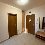 Pm Services Royal Plaza *