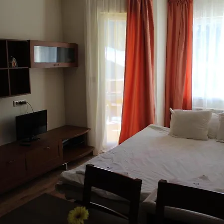 Pm Services Royal Plaza