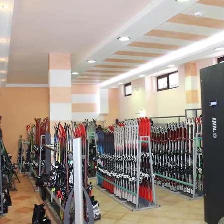 Pm Services Royal Plaza