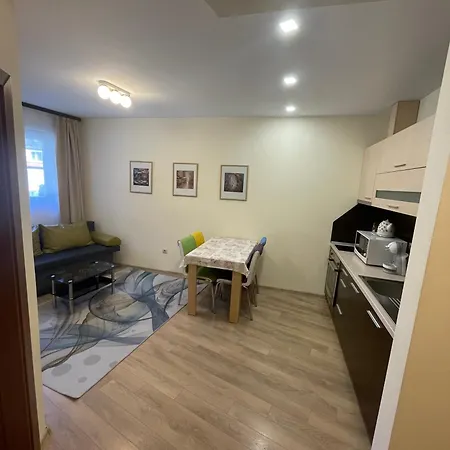 Pm Services Royal Plaza Apartment *