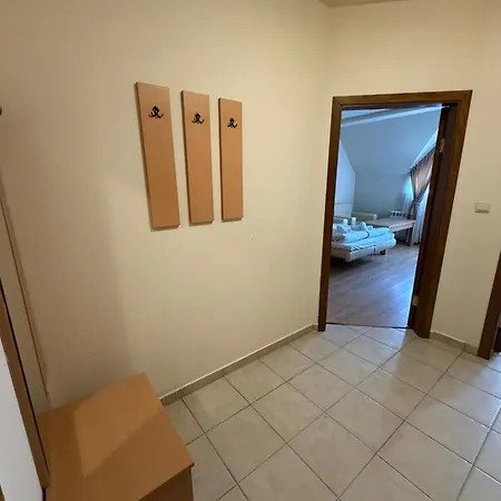Apartment Pm Services Royal Plaza