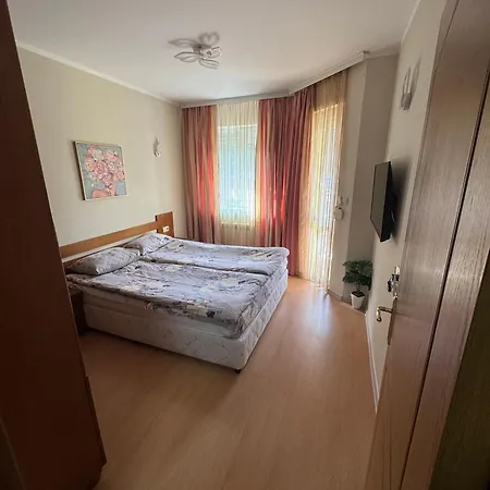 Pm Services Royal Plaza Apartmán